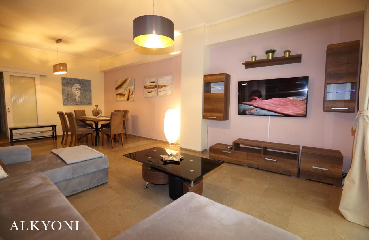 Melma Properties- Alkyoni Apartment By The Sea In Pireus Exteriér fotografie