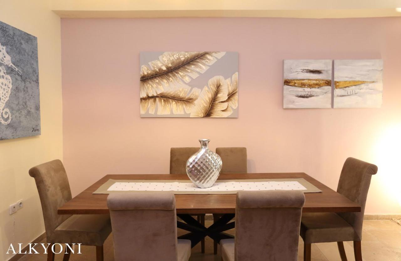 Melma Properties- Alkyoni Apartment By The Sea In Pireus Exteriér fotografie