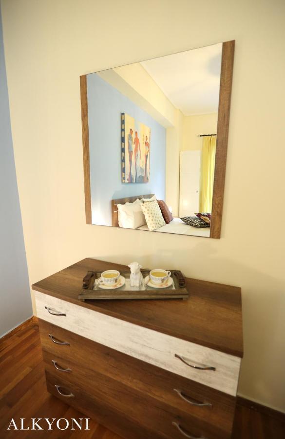 Melma Properties- Alkyoni Apartment By The Sea In Pireus Exteriér fotografie